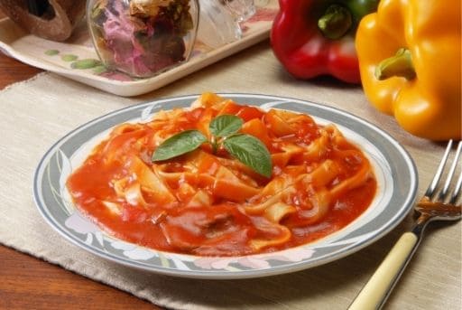 Pasta boloñesa con salsa de tomate recetas con tomates de la huerta